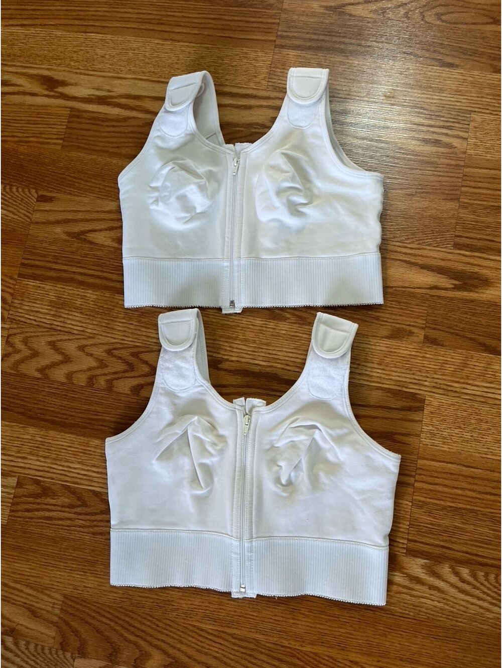 Amoena Patricia Light Compression Vest Post Surgical bra Size 38D /DD